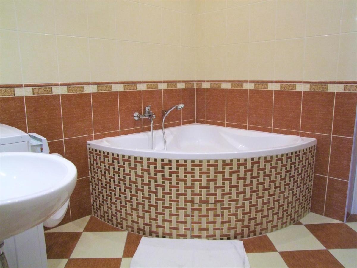 Charles Bridge Apartments Прага Экстерьер фото